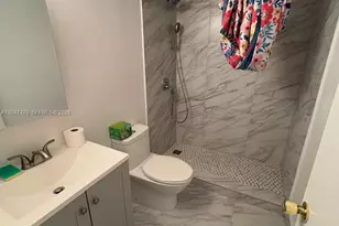 926 NE 27th Ave, Hallandale Beach, FL 33009 - Photo 19