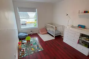 926 NE 27th Ave, Hallandale Beach, FL 33009 - Photo 17