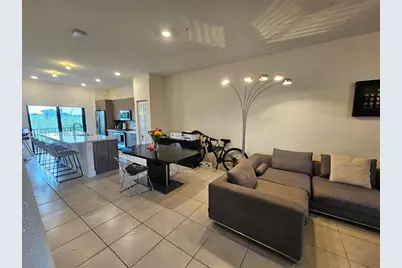 8195 NW 104th Ave #23, Doral, FL 33178 - Photo 5