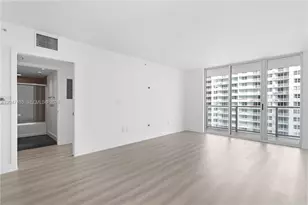 1155 Brickell Bay Dr, Miami, FL 33131 - Photo 15
