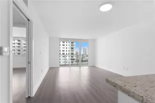 1155 Brickell Bay Dr, Miami, FL 33131 - Photo 13