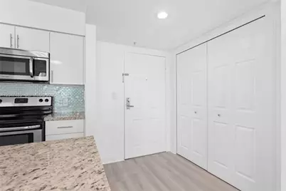 1155 Brickell Bay Dr #2206, Miami, FL 33131 - Photo 11