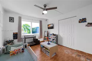 1101 NE 191st St, Miami, FL 33179 - Photo 11