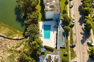 1101 NE 191st St, Miami, FL 33179 - Photo 17