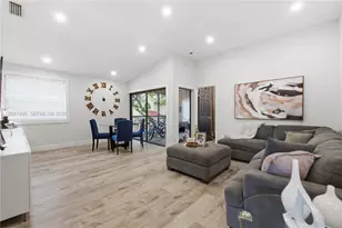 11862 NW 11th St, Pembroke Pines, FL 33026 - Photo 5