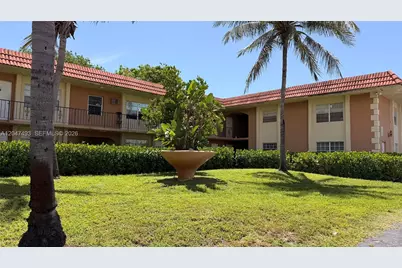 978 SW 10th Dr #21, Pompano Beach, FL 33060 - Photo 1