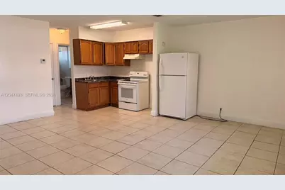 978 SW 10th Dr #21, Pompano Beach, FL 33060 - Photo 7
