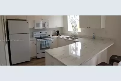 210 SW 3rd Ct, Florida City, FL 33034 - Photo 5