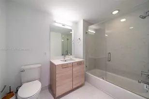 16385 Biscayne Blvd, North Miami Beach, FL 33160 - Photo 31