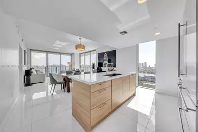 16385 Biscayne Blvd #2707, North Miami Beach, FL 33160 - Photo 19