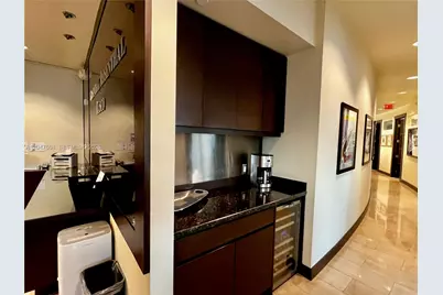 20900 NE 30 Th Ave #600, Aventura, FL 33180 - Photo 5