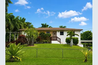 5240 SW 82nd Ave, Davie, FL 33328 - Photo 1