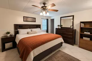 5240 SW 82nd Ave, Davie, FL 33328 - Photo 9