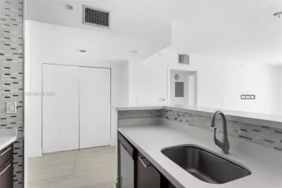 1155 Brickell Bay Dr #3105, Miami, FL 33131 - Photo 11