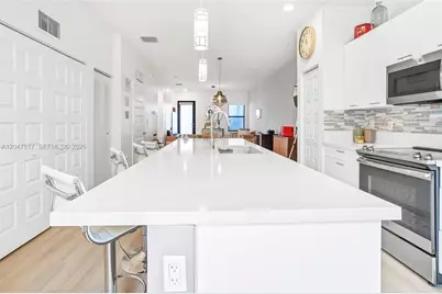 8055 NW 104th Ave #2, Doral, FL 33178 - Photo 15
