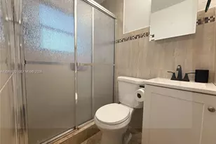 947 NE 149th St, Miami, FL 33161 - Photo 29
