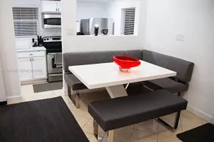 947 NE 149th St, Miami, FL 33161 - Photo 23