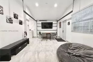 947 NE 149th St, Miami, FL 33161 - Photo 19