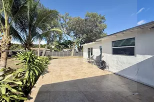 947 NE 149th St, Miami, FL 33161 - Photo 35