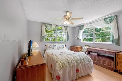 7000 NW 17th St #303, Plantation, FL 33313 - Photo 17