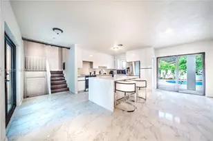 20200 NE 14th Ave, Miami, FL 33179 - Photo 5