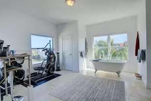4035 N Meridian Ave, Miami Beach, FL 33140 - Photo 11