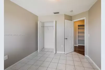 3232 NW 121st Ave, Sunrise, FL 33323 - Photo 11