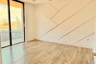 8201 Byron Ave, Miami Beach, FL 33141 - Photo 15