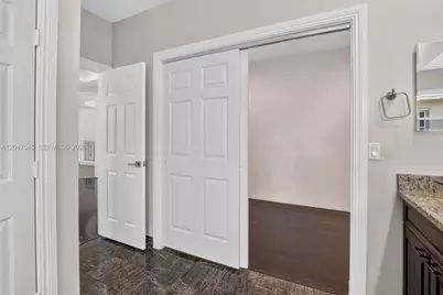 12410 SW 1st St, Plantation, FL 33325 - Photo 33