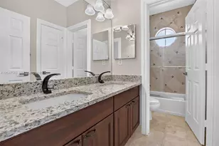 12410 SW 1st St, Plantation, FL 33325 - Photo 37