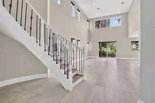 12410 SW 1st St, Plantation, FL 33325 - Photo 5
