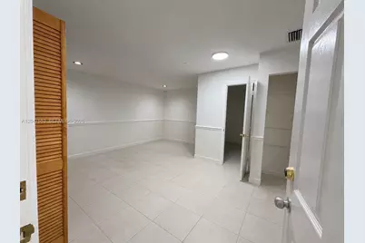 12993 NW 11th Ter #12993, Miami, FL 33182 - Photo 11