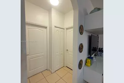 17820 NW 73rd Ave #103-1, Hialeah, FL 33015 - Photo 19