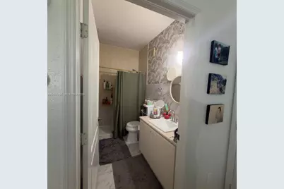 17820 NW 73rd Ave #103-1, Hialeah, FL 33015 - Photo 11
