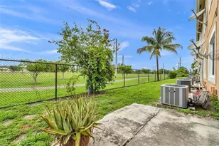17820 NW 73rd Ave, Hialeah, FL 33015 - Photo 19