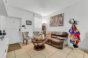 17820 NW 73rd Ave, Hialeah, FL 33015 - Photo 9