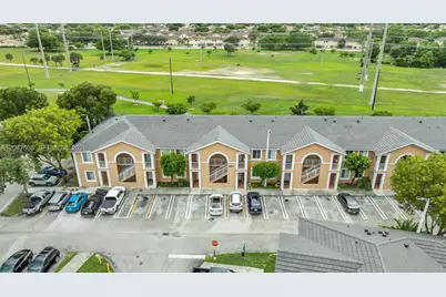 17820 NW 73rd Ave #103-1, Hialeah, FL 33015 - Photo 27