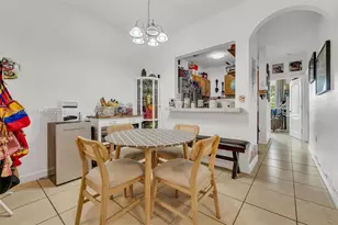 17820 NW 73rd Ave, Hialeah, FL 33015 - Photo 11