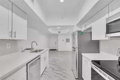 215 SW 117th Ter #14306, Pembroke Pines, FL 33025 - Photo 15