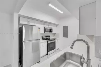 215 SW 117th Ter #14306, Pembroke Pines, FL 33025 - Photo 13