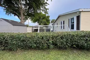1196 SW 112th Way, Davie, FL 33325 - Photo 7