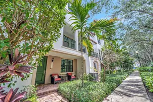 11355 SW 14th St, Pembroke Pines, FL 33025 - Photo 3