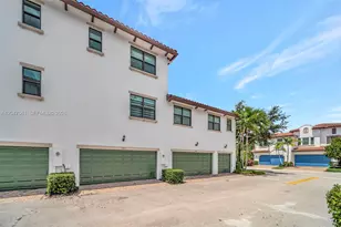 11355 SW 14th St, Pembroke Pines, FL 33025 - Photo 43