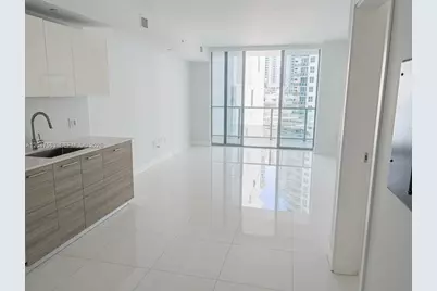 1300 Brickell Bay Dr #1110, Miami, FL 33131 - Photo 5