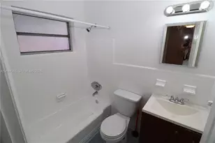 915 NE 16th Terrace, Fort Lauderdale, FL 33304 - Photo 5