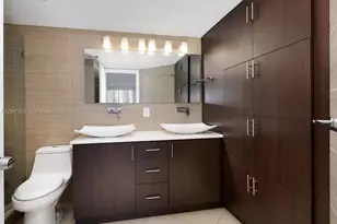 1700 NW N River Dr, Miami, FL 33125 - Photo 3