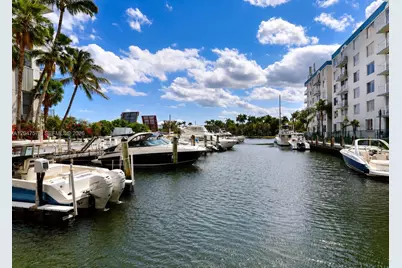1700 NW N River Dr #804, Miami, FL 33125 - Photo 13