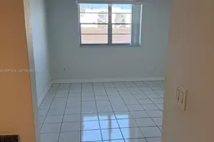 1990 Marseille Dr, Miami Beach, FL 33141 - Photo 9