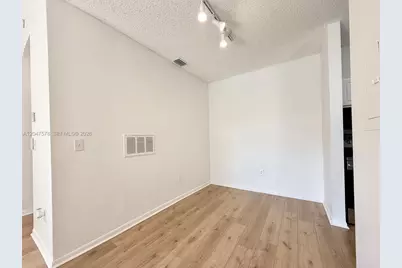 2151 NW 96th Ter #15G, Pembroke Pines, FL 33024 - Photo 17