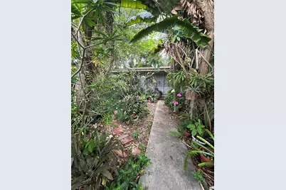 8285 SW 47th St, Miami, FL 33155 - Photo 5